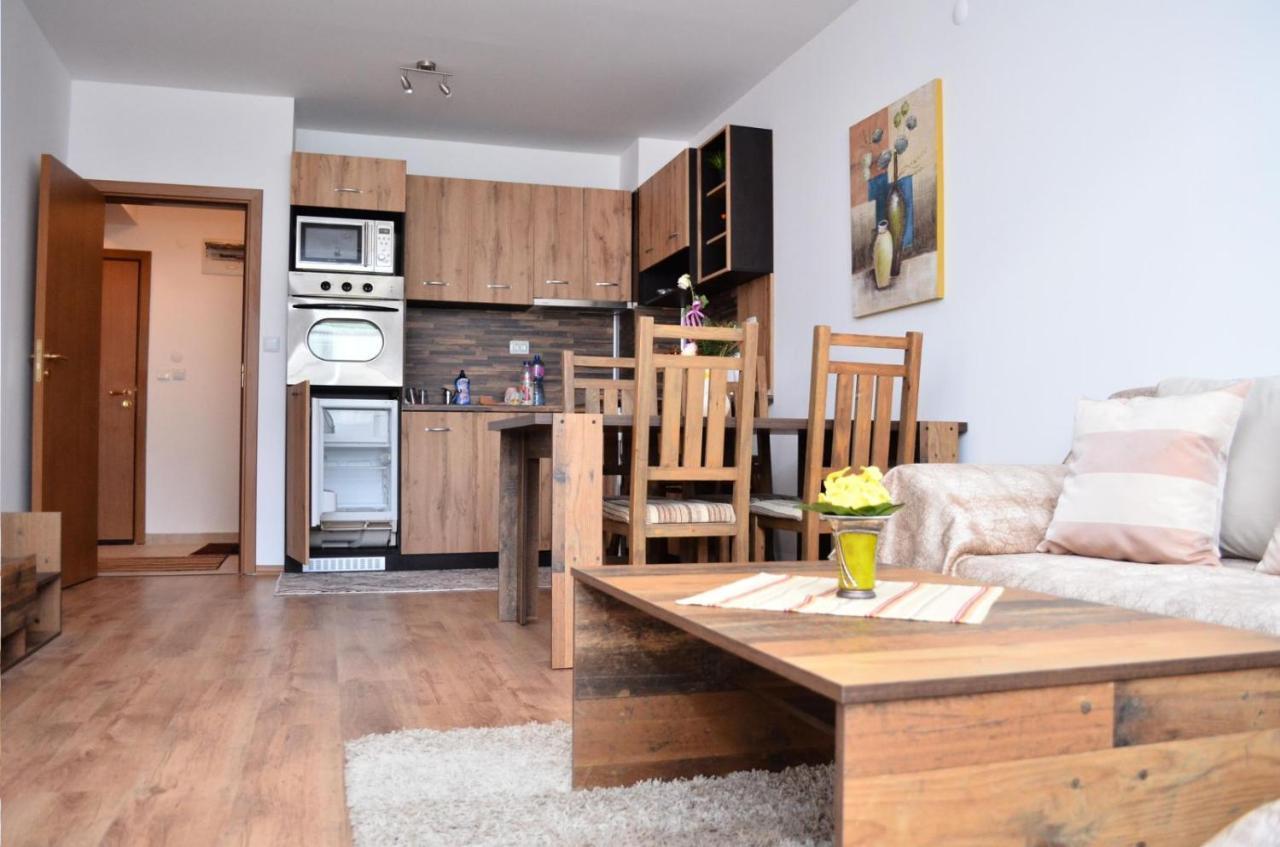 Ferienwohnung Двустаен Апартамент Горски Кът Банско Exterior foto